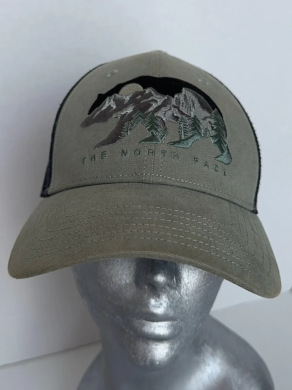The North Face Mudder Trucker Bear Embroidered Snapback Hat Olive Green NWOT